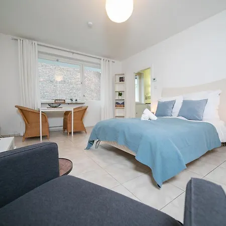 Appartement Blue - Zentral Und Gut Angebunden