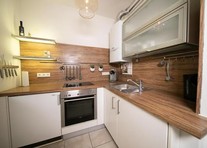 Blue - Zentral Und Gut Angebunden * Düsseldorf