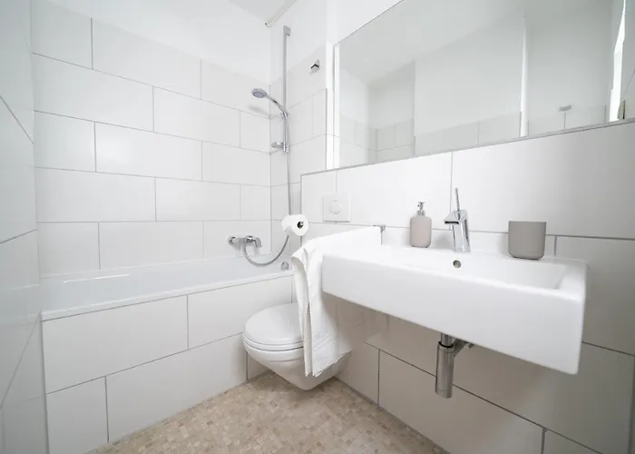 Blue - Zentral Und Gut Angebunden Düsseldorf